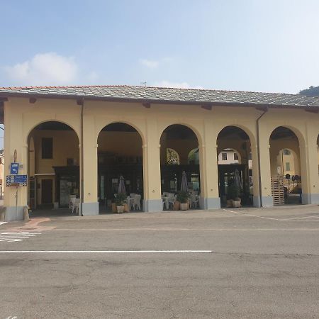 Cafe Del Peso Hotel Cavour Bagian luar foto