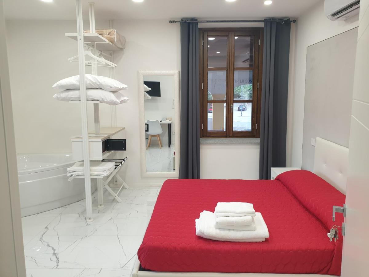 Cafe Del Peso Hotel Cavour Bagian luar foto